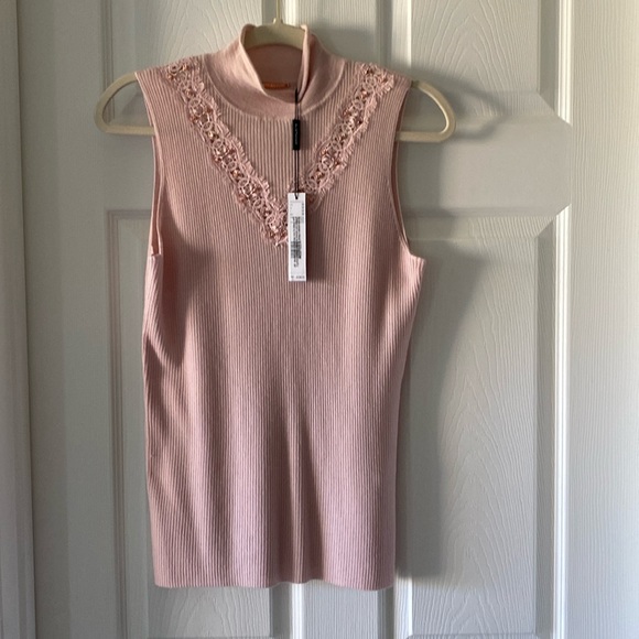 Elie Tahari wool sweater 100% merino